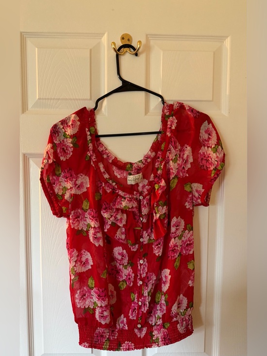 Abercrombie & Fitch Tops - Abercrombie & Fitch Red Floral Ruffle Button Blouse